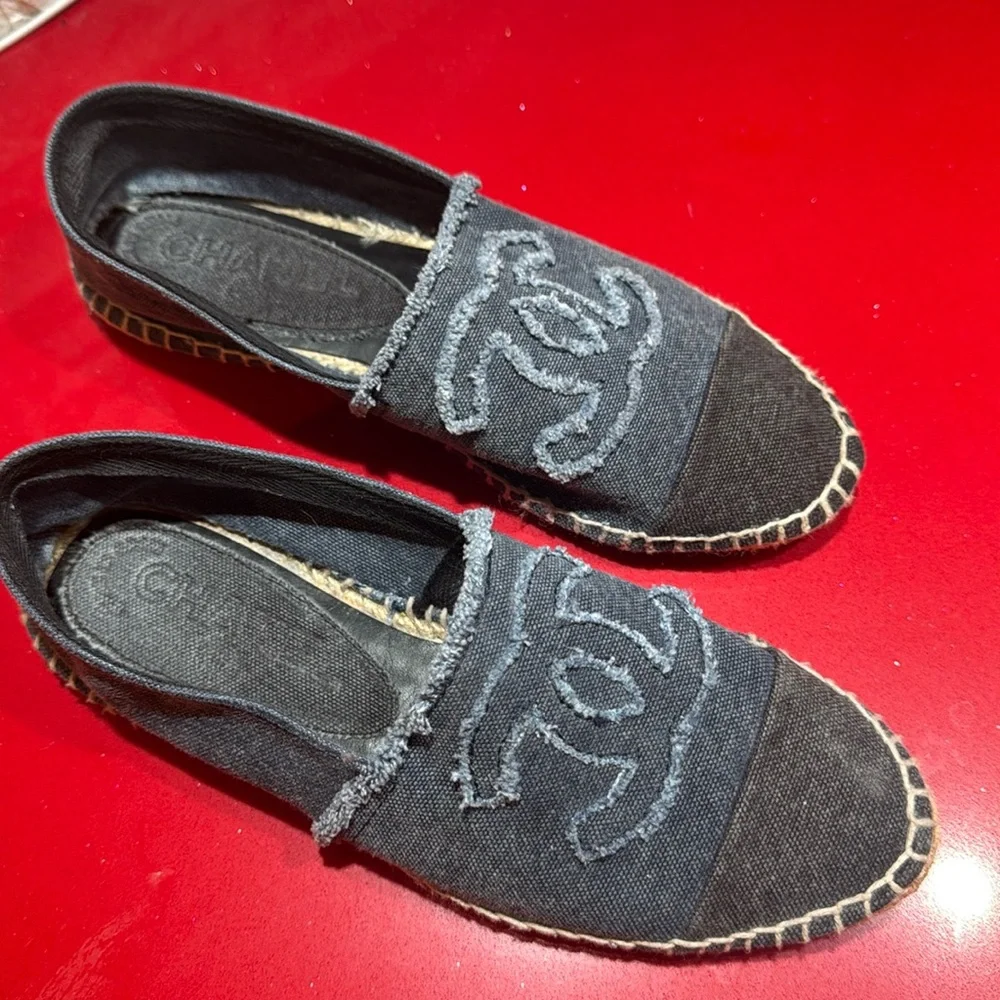 CHANEL Black Denim Espadrille Flats with CC Logo